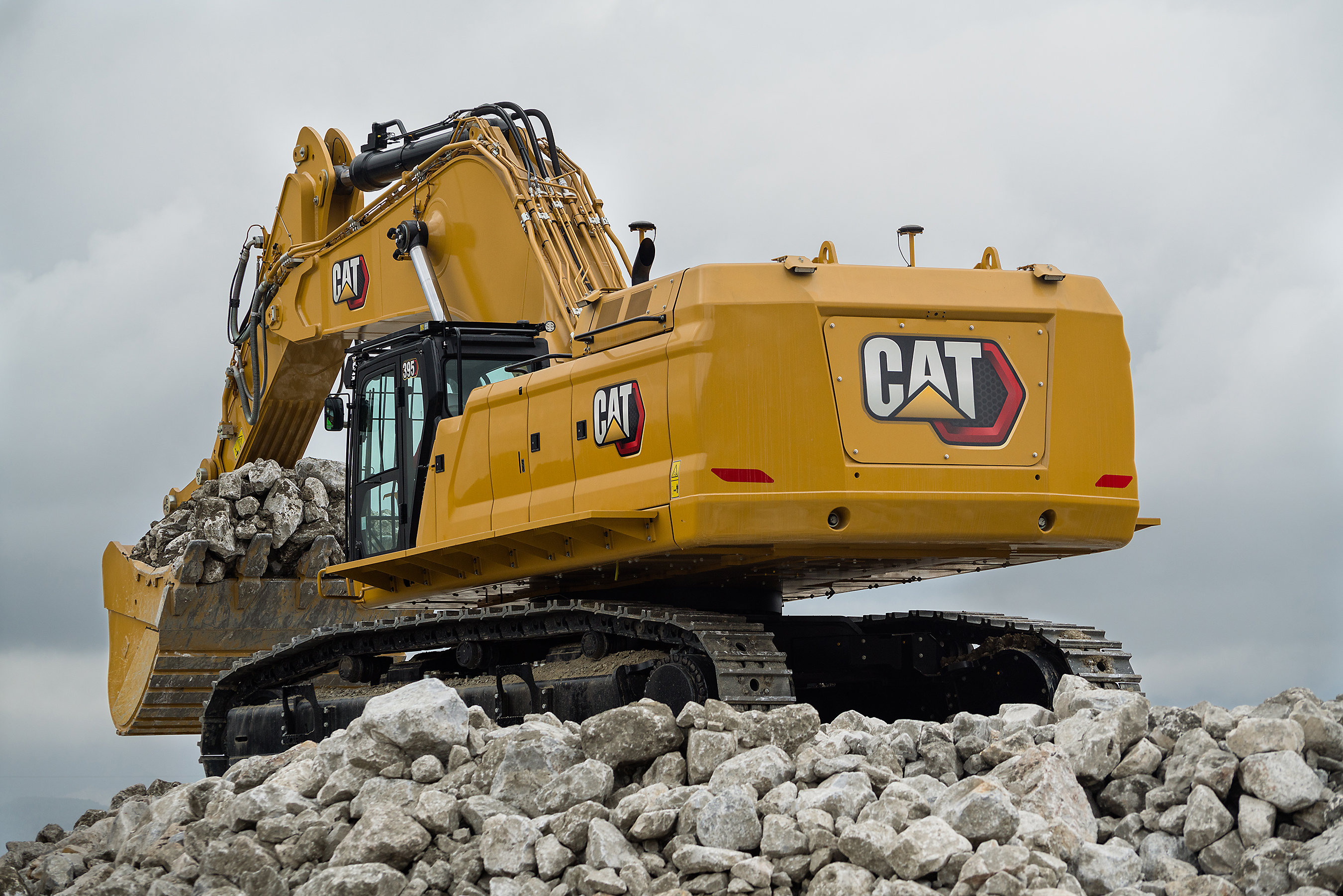 Cat more tech to Next Gen large excavators