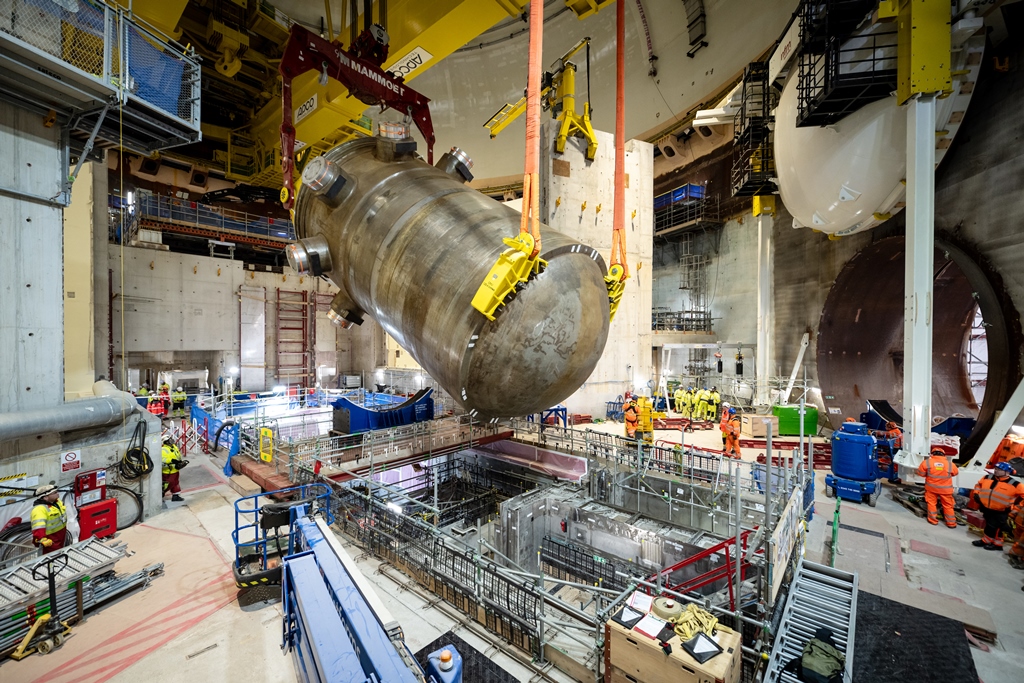 First reactor goes in at Hinkley Point C