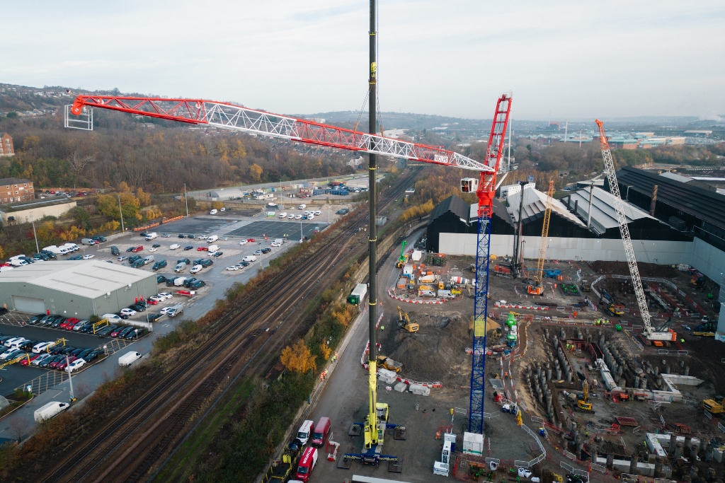 Vinci invests in own cranes for Sheffield Forgemasters