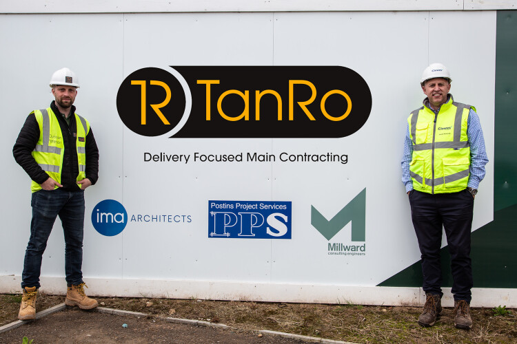  L-R: Tanro contracts manager Duncan Paterson and  James Richards, development director, Clowes Developments