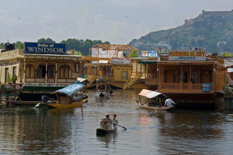 Srinigar's Dal Lake - Boris's vision?