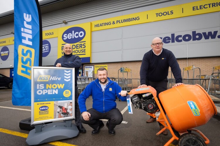 HSS regional director Ali Raza (left), Selco head of development Craig Bowler (centre) and HSS head of merchants and materials Andrew Vincent (right)