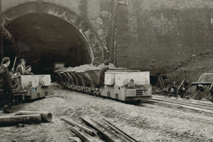 Clifton Hall tunnel before its closure in the 1950s