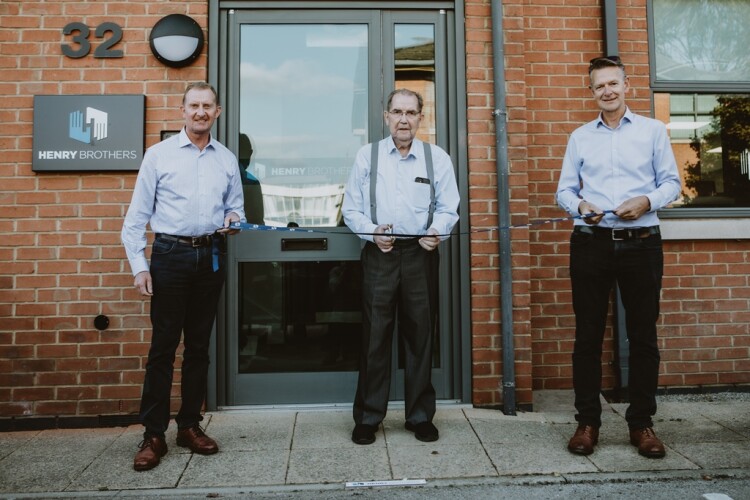 Henry Group managing director David Henry (left), chairman emeritus Jim Henry (centre) and Henry Brothers Construction managing director Ian Taylor