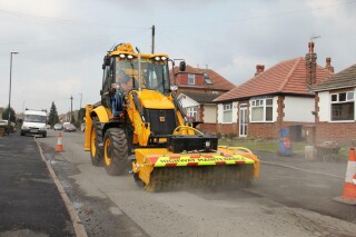 The Pothole Master, introduced in 2014, was based on the less versatile 3CX backhoe loader