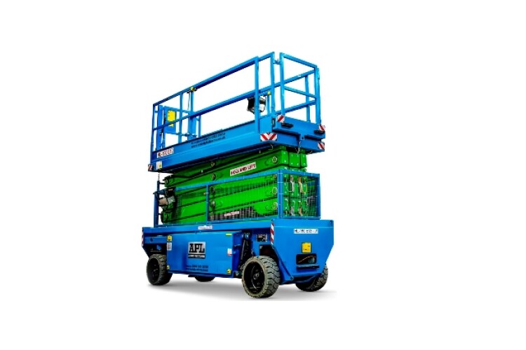 The sale includes two Holland Lift HL190-E12 electric scissor lifts (2019/2020)
